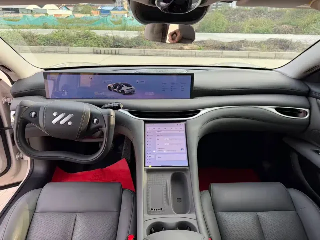 IM Motors L6 — Фото автомобиля 6