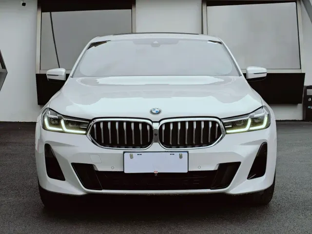BMW 6 Series Gran Turismo — Фото автомобиля 2