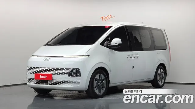 Фотография автомобиля — Hyundai Staria