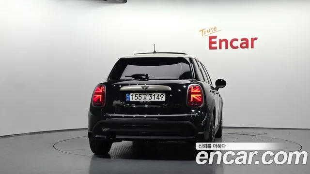 MINI Cooper — Фото автомобиля 4