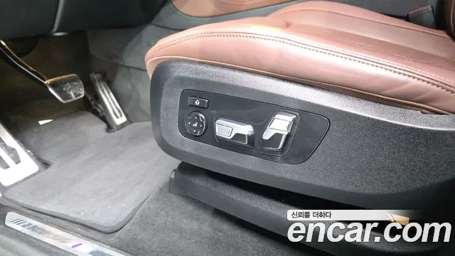 BMW X5 xDrive 40i M Sport — Фото автомобиля 28