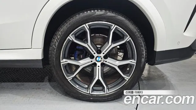 BMW X6 — Фото автомобиля 18