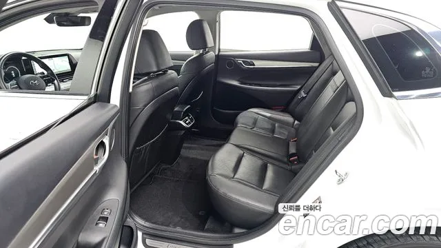 Hyundai Grandeur — Фото автомобиля 24