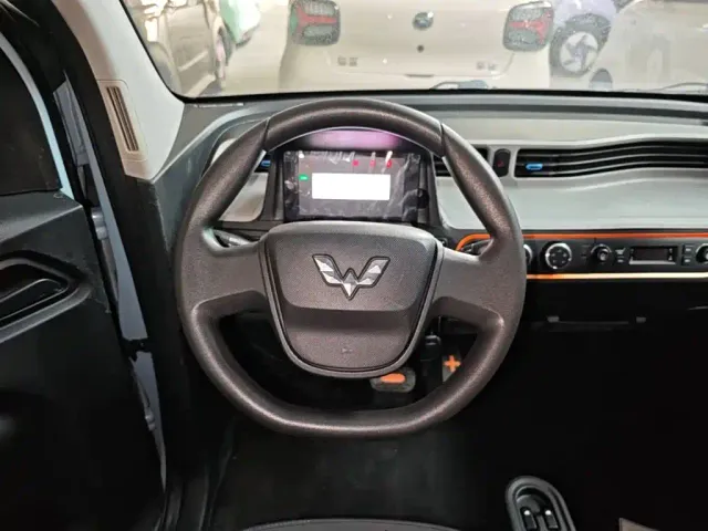 Wuling Hongguang Mini EV — Фото автомобиля 10