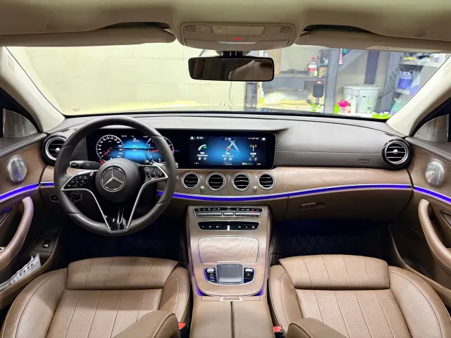 Mercedes-Benz E-Class — Фото автомобиля 8