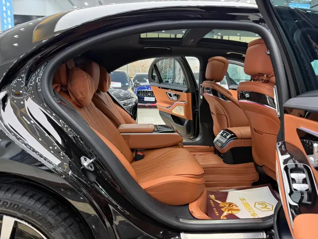 Mercedes-Benz S-Class — Фото автомобиля 9