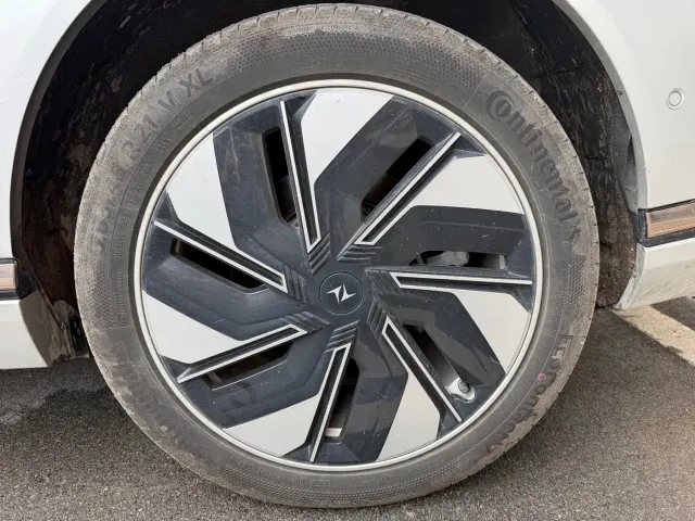Dongfeng eπ 008 — Фото автомобиля 10