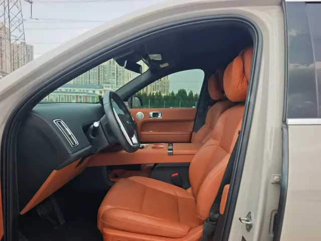Li Auto L6 — Фото автомобиля 4