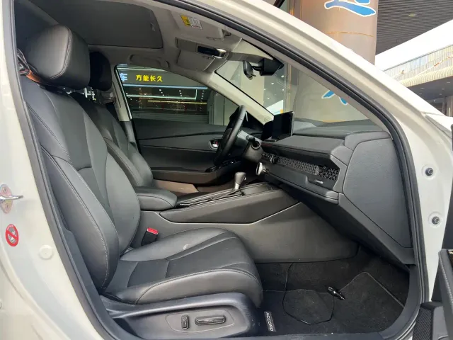Honda Accord — Фото автомобиля 9