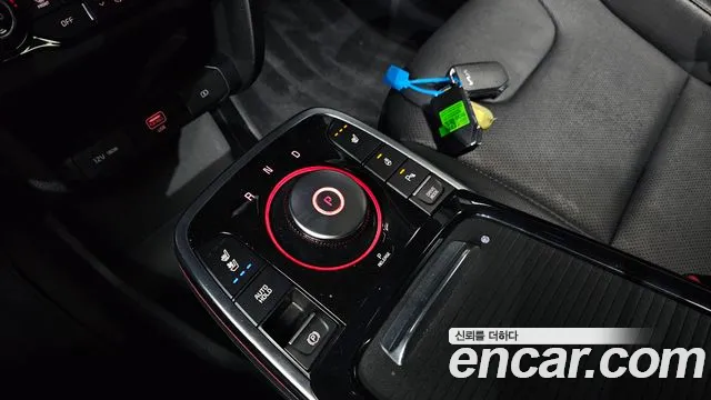 Kia Niro — Фото автомобиля 8
