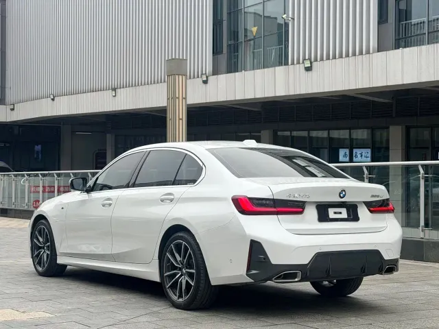 BMW 3 Series — Фото автомобиля 13