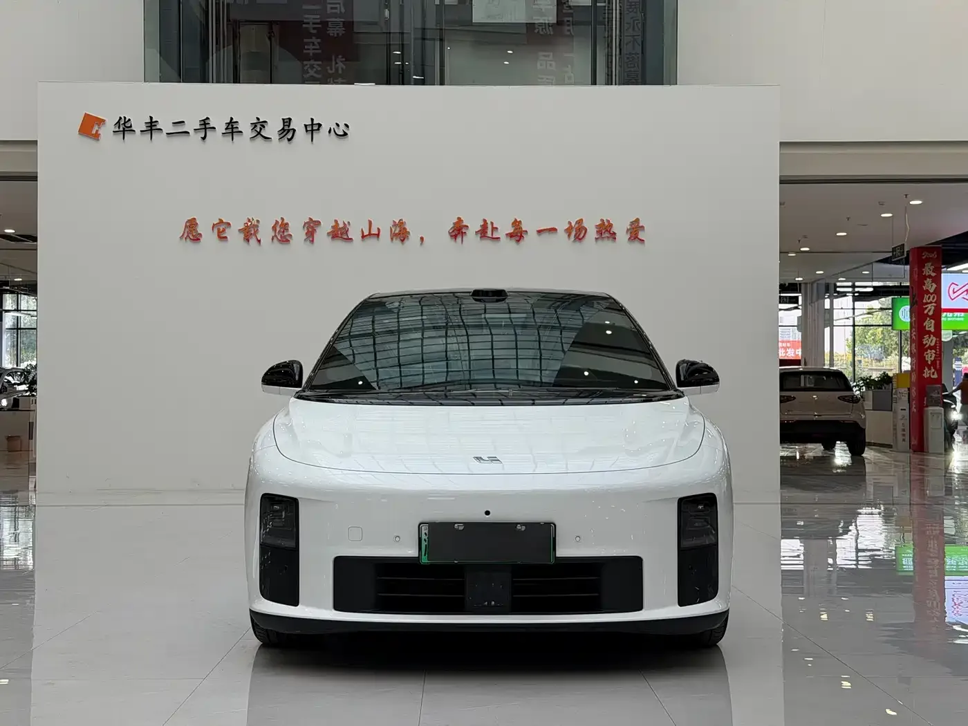 Li Auto Li Auto i6 2025 2WD Base Model — Фото автомобиля 3