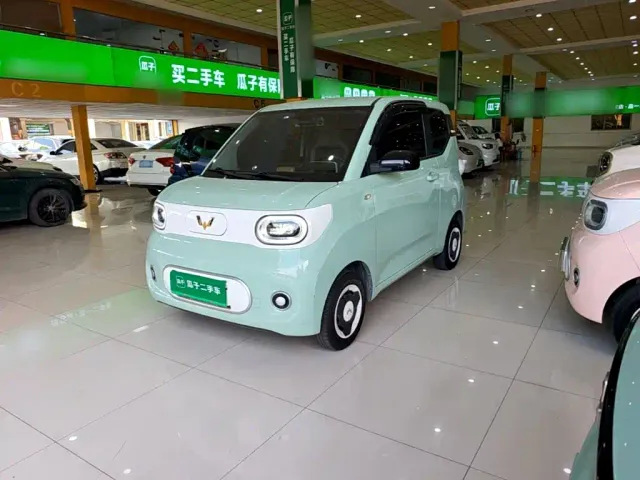 Фотография автомобиля — Wuling Hongguang Mini EV