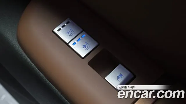 Hyundai Grandeur GN7 — Фото автомобиля 18