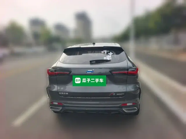 Changan Oushang X5 — Фото автомобиля 3