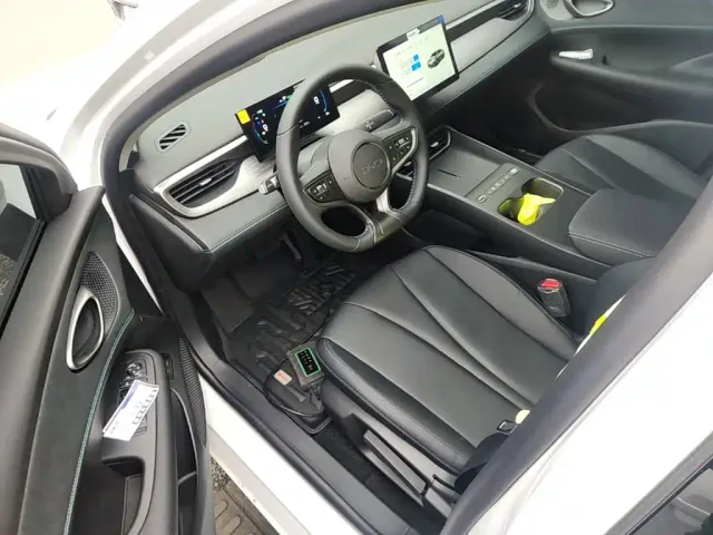 BYD Seal 05 DM-i — Фото автомобиля 15
