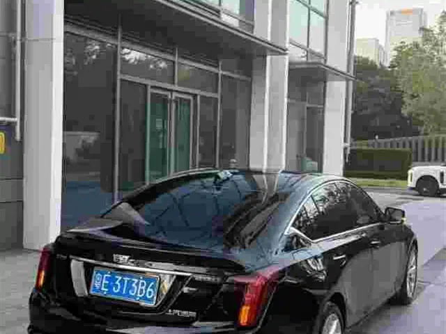 Cadillac CT5 — Фото автомобиля 3
