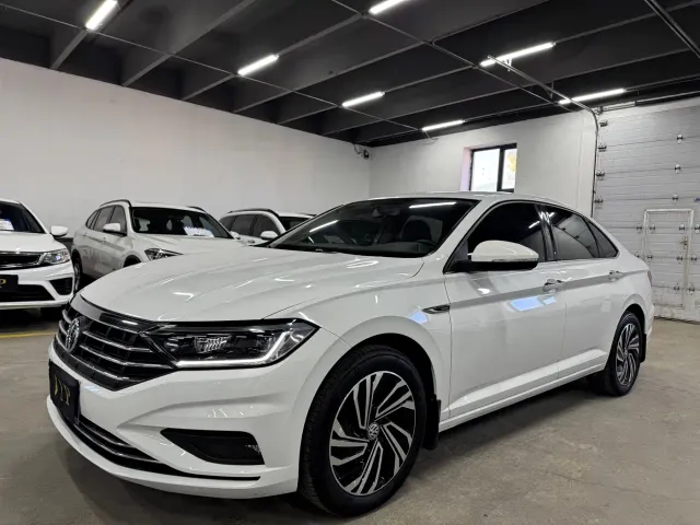 Фотография автомобиля — Volkswagen Sagitar
