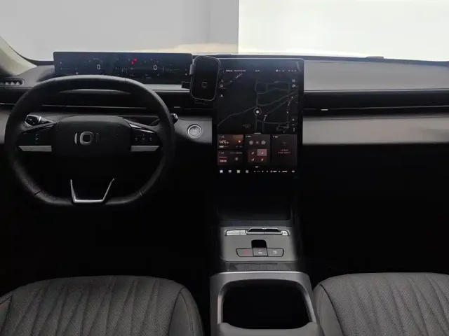Changan Qiyuan A05 — Фото автомобиля 12