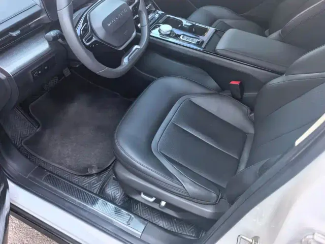 Wuling Starlight — Фото автомобиля 9
