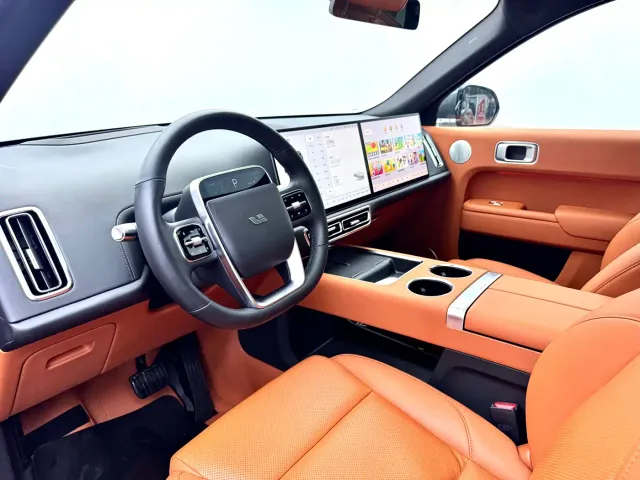 Li Auto L9 — Фото автомобиля 12