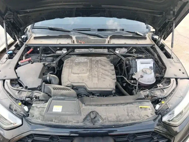 Audi Q5L — Фото автомобиля 16