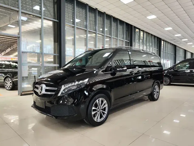 Фотография автомобиля — Mercedes-Benz V-Class
