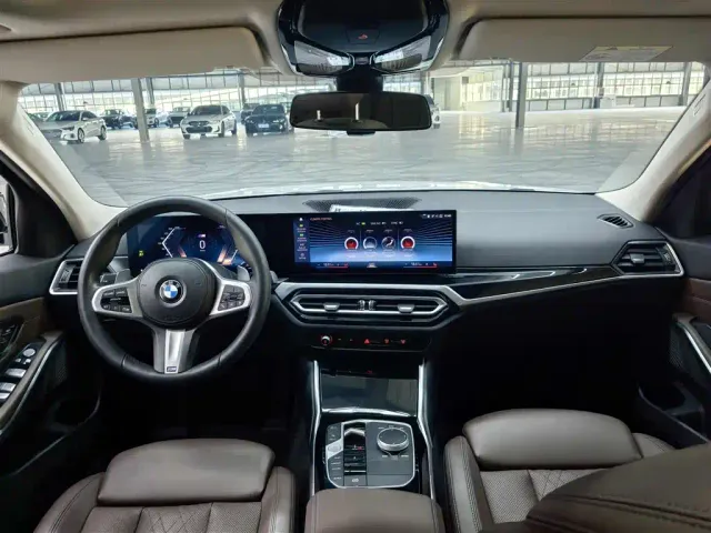 BMW 3 Series — Фото автомобиля 7