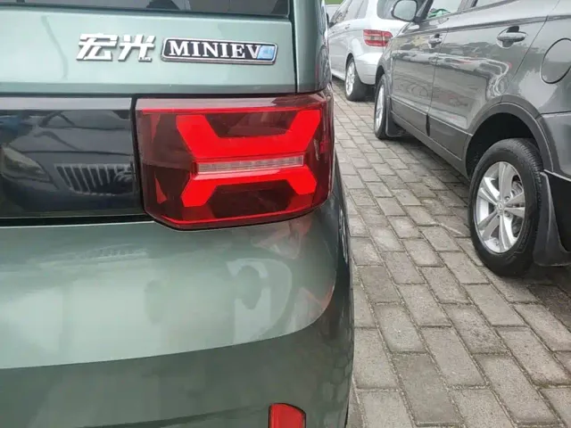 Wuling Hongguang Mini EV — Фото автомобиля 7