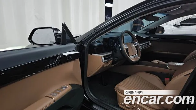 Hyundai Grandeur GN7 — Фото автомобиля 10