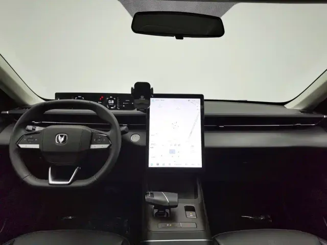 Changan Eado — Фото автомобиля 5