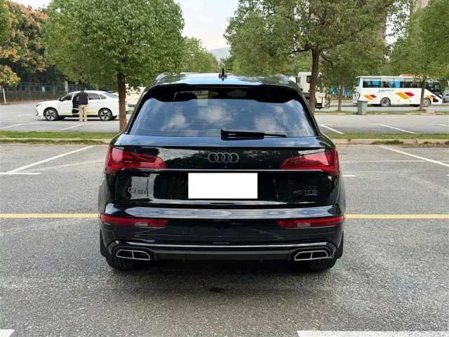 Audi Q5L — Фото автомобиля 14