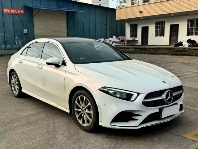Mercedes-Benz A-Class — Фото автомобиля 3