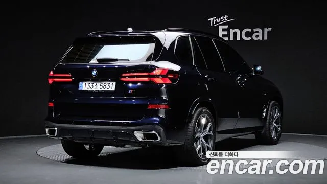 BMW X5 xDrive 40i M Sport — Фото автомобиля 2