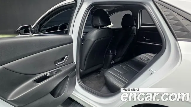 Hyundai AVANTE Новый Avante (CN7) — Фото автомобиля 23