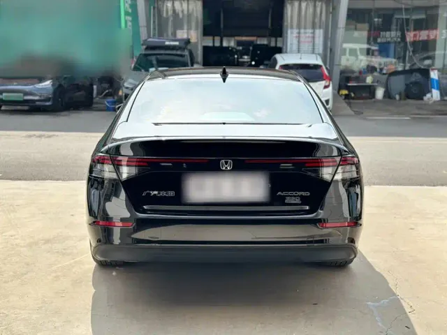 Honda Accord — Фото автомобиля 4