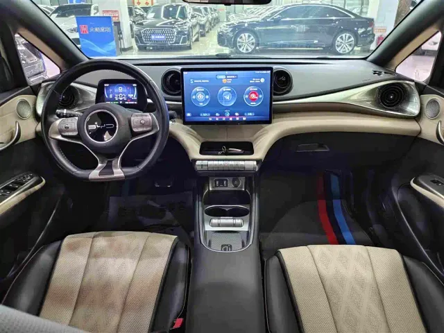 BYD Dolphin — Фото автомобиля 6