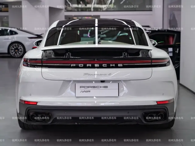 Porsche Panamera — Фото автомобиля 6