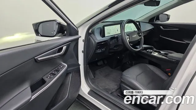 Kia EV6 — Фото автомобиля 10