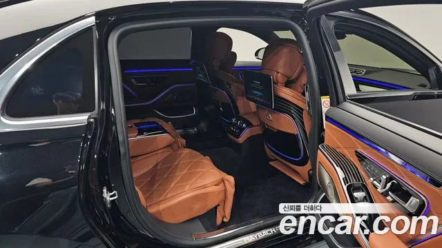 Mercedes-Benz S-Class — Фото автомобиля 11