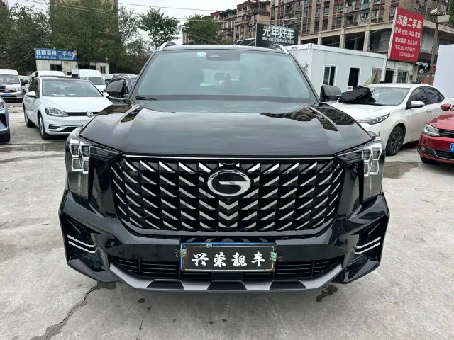 GAC Trumpchi GS8 — Фото автомобиля 2