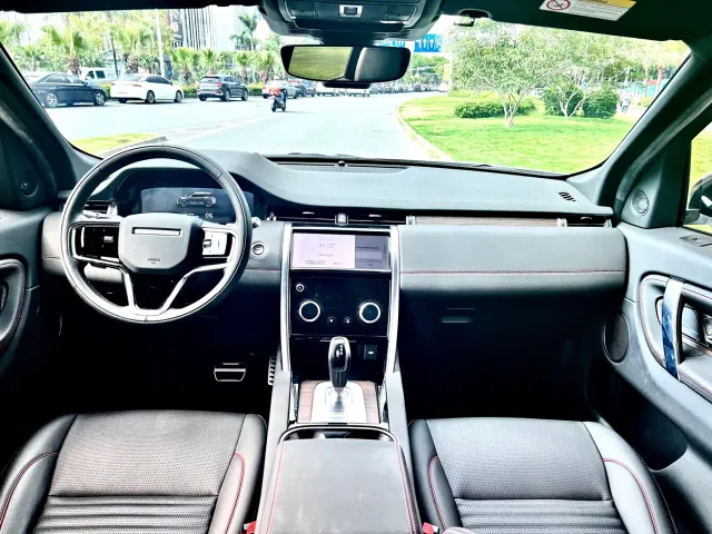 Land Rover Discovery Sport — Фото автомобиля 6