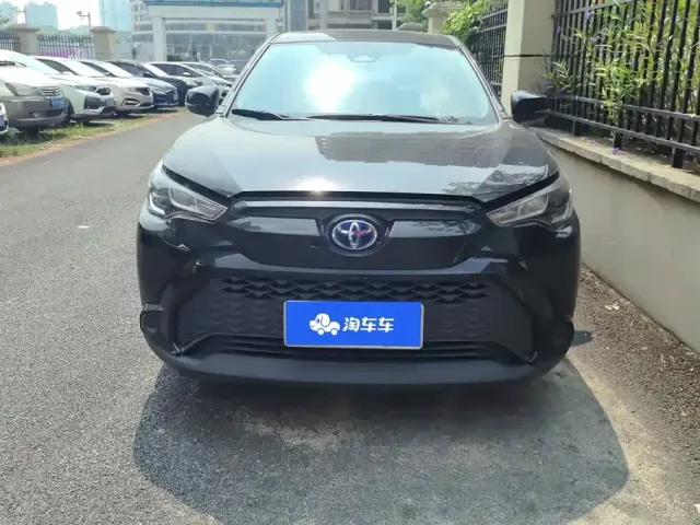 Toyota Frontlander — Фото автомобиля 2