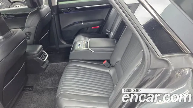 Hyundai Grandeur Grandeur (GN7) 3.5 Бензин 4WD — Фото автомобиля 26