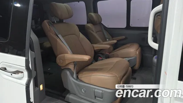 Hyundai Staria Staria — Фото автомобиля 8