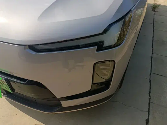 Volvo XC70 Plug-in Hybrid — Фото автомобиля 23