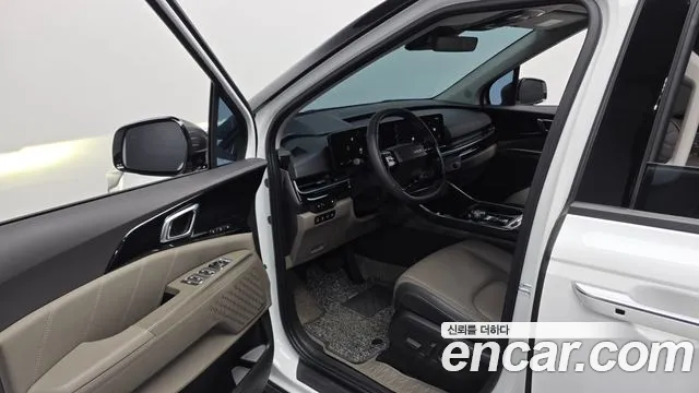 Kia Carnival — Фото автомобиля 15