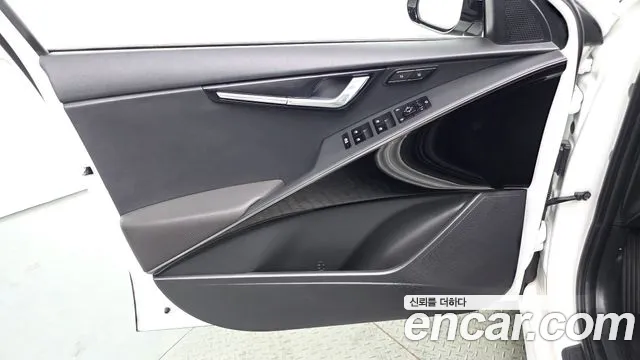 Kia Niro All Niro EV Air — Фото автомобиля 24