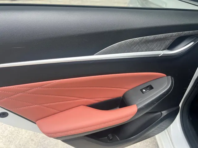 Changan Eado — Фото автомобиля 10