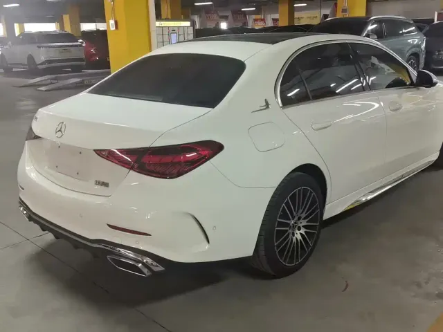 Mercedes-Benz C-Class — Фото автомобиля 4